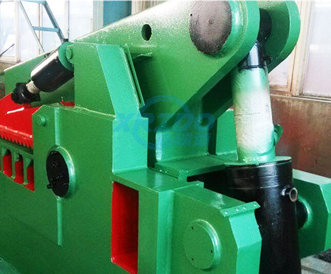 Crocodile Shear