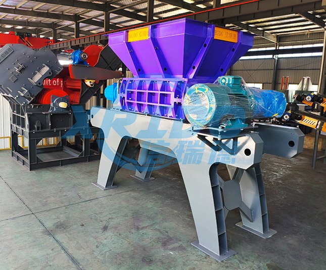 Wood Shredder / Sawdust Machine