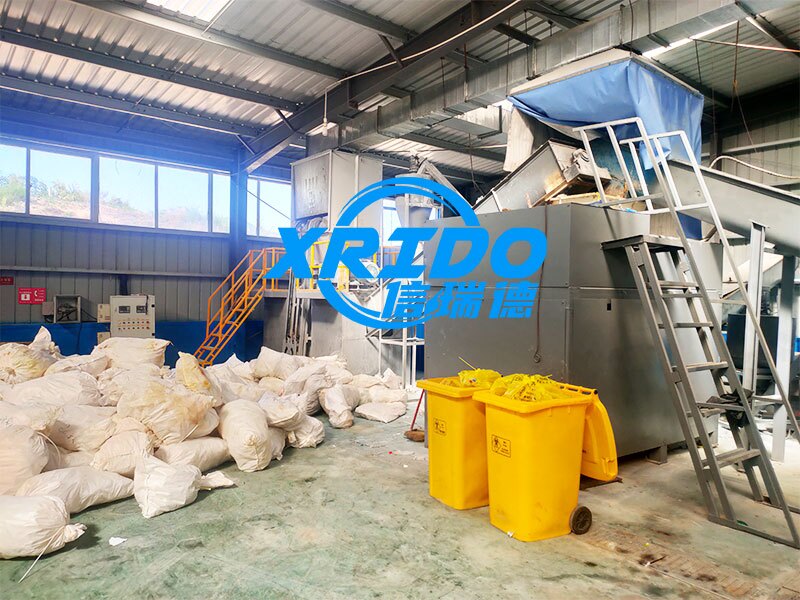 dual shaft shredder for solid waste medical waste disposal