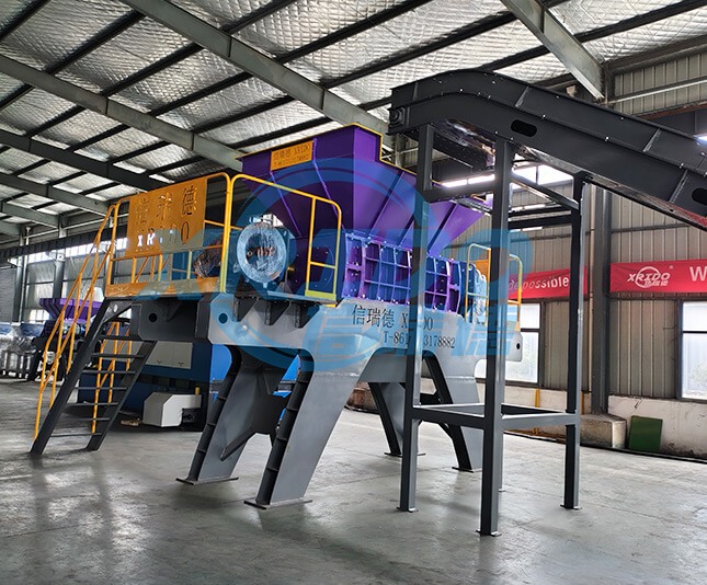 Waste Shredder Machine